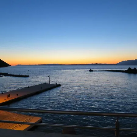 Prime And Exclusive Seafront Location Sunset Appartement *