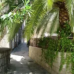 Apartment Prime And Exclusive Seafront Location Sunset *