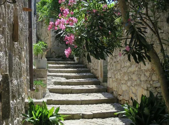 شقة Prime And Exclusive Seafront Location Sunset تربانج